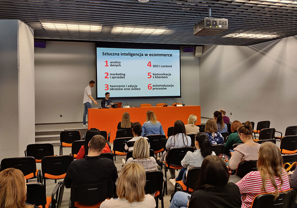 Sztuczna inteligencja w e-commerce - konferencja na Stadionie Miejskim w Białymstoku