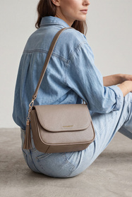 Vivisence T0025 torebka na ramię z regulowanym paskiem beige