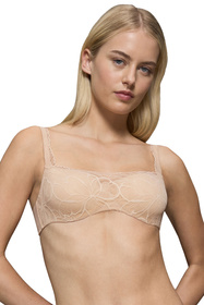 Biustonosz balkonetka Triumph 10219845 Body Make-Up Illusion Lace Balconette 00NZ-nude beige
