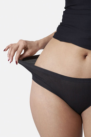 Majtki figi Julimex Avia czarny