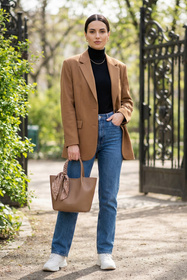 Vivisence T0019 torebka na ramię z zapięciem na magnes brown