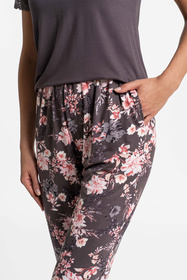 Moraj PDD4900-028 piżama z dekoltem V i spodniami 3/4 patt 1-taupe