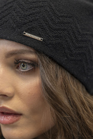 Czapka Vivisence 7090 czarny