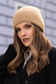 Czapka Vivisence 7096 karmelowy