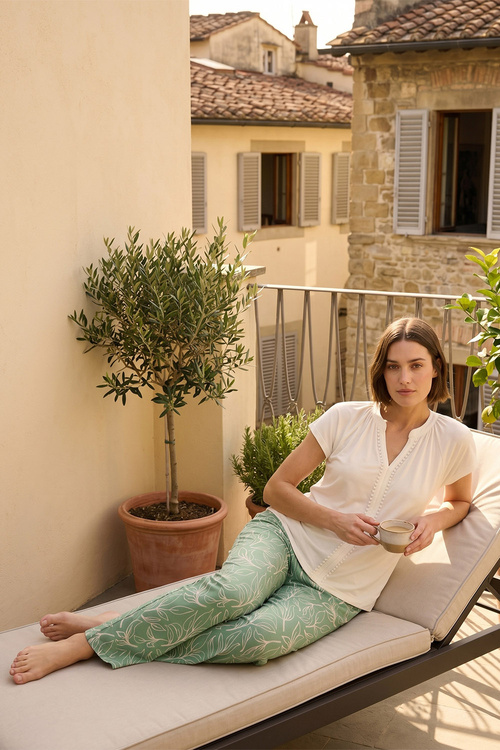 Vivisence 2071 piżama z lamówką i roślinnym wzorem miętowo-biały