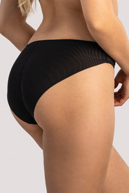 Unikat Amadi figi klasyczny krój i codzienny komfort czarny