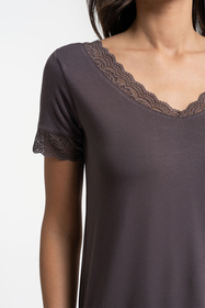 Moraj PDD4900-028 piżama z dekoltem V i spodniami 3/4 patt 1-taupe