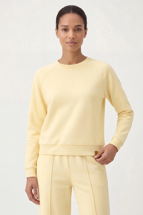 Vivisence 9004 bluza nierozpinana z okrągłym dekoltem bananowy